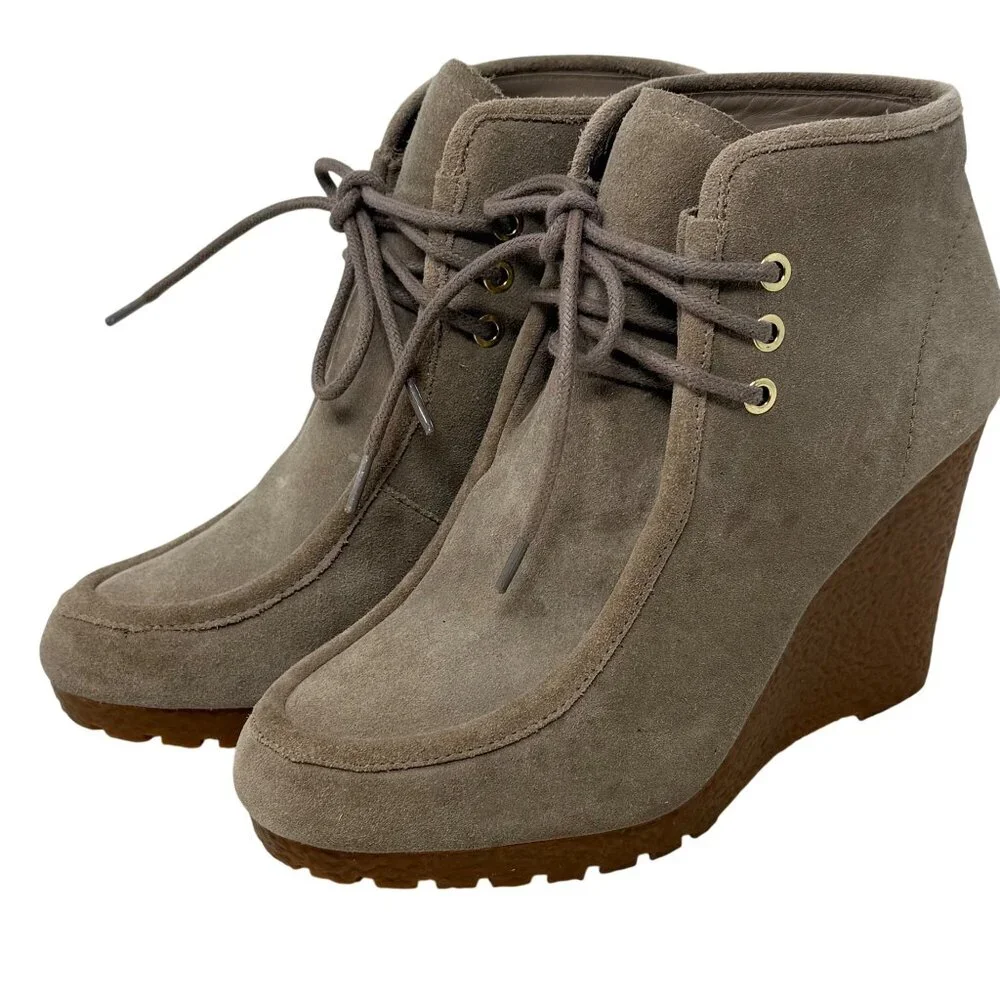 Michael Kors Rye Womens Wedge Beige Suede Bootie Gum Soles Size 7 Medium